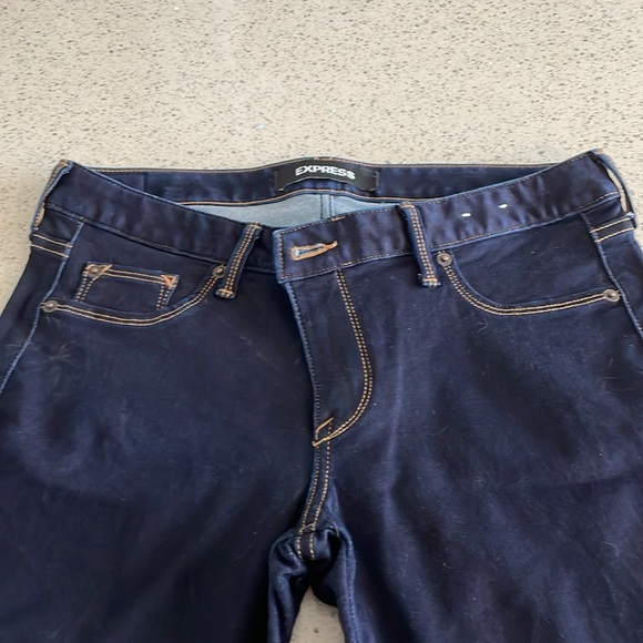 Express blue legging stretch low rise jeans. Size 8Short - Picture 3 of 6